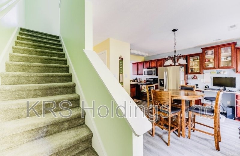 Bright property image