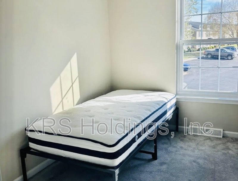 Bright property image