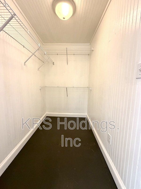 Bright property image