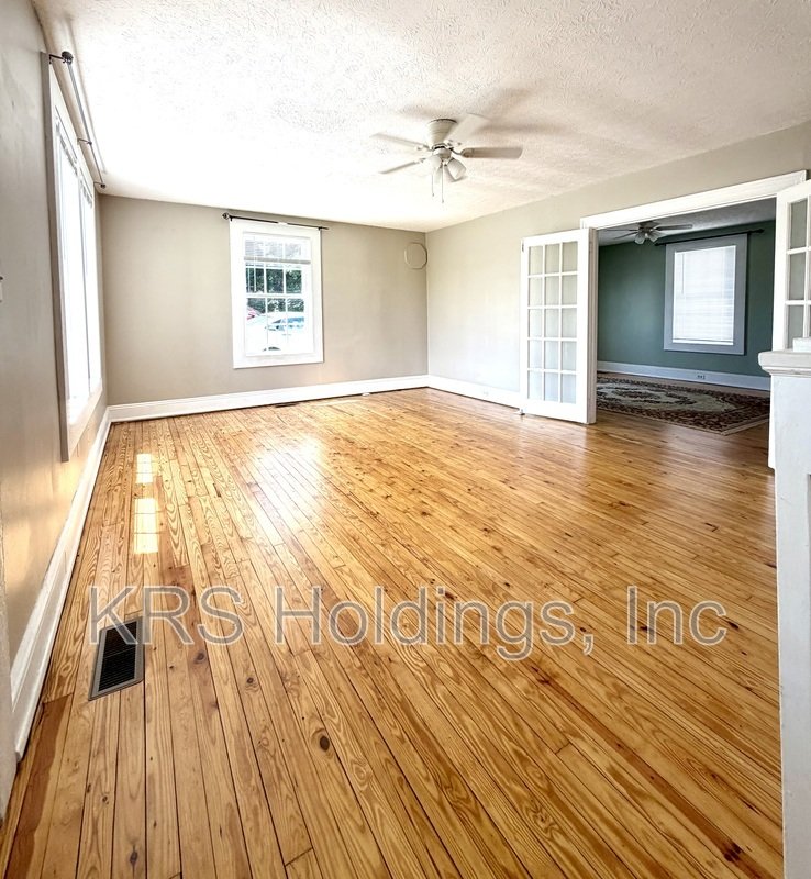 Bright property image